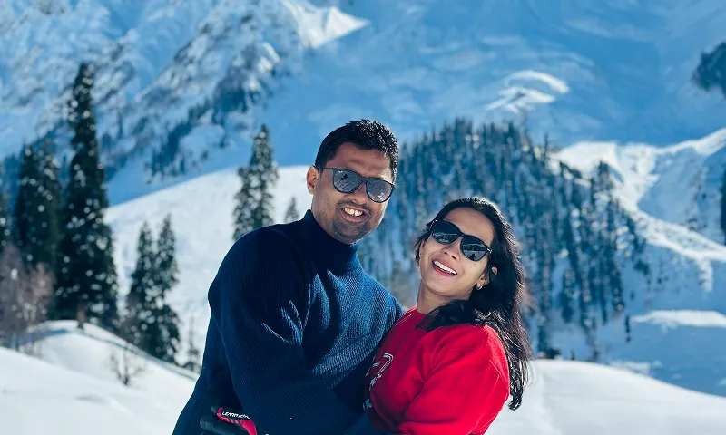 6N/7D Kashmir tour package.